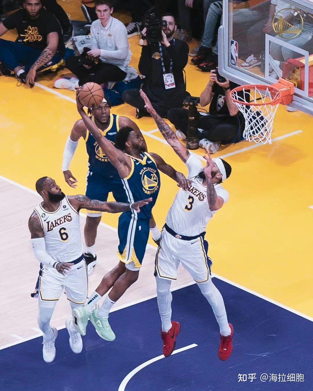 爱游戏体育勇士不断突破！，詹姆斯连续七场比赛得分超过晋级下一阶段赢得满堂喝彩的简单介绍